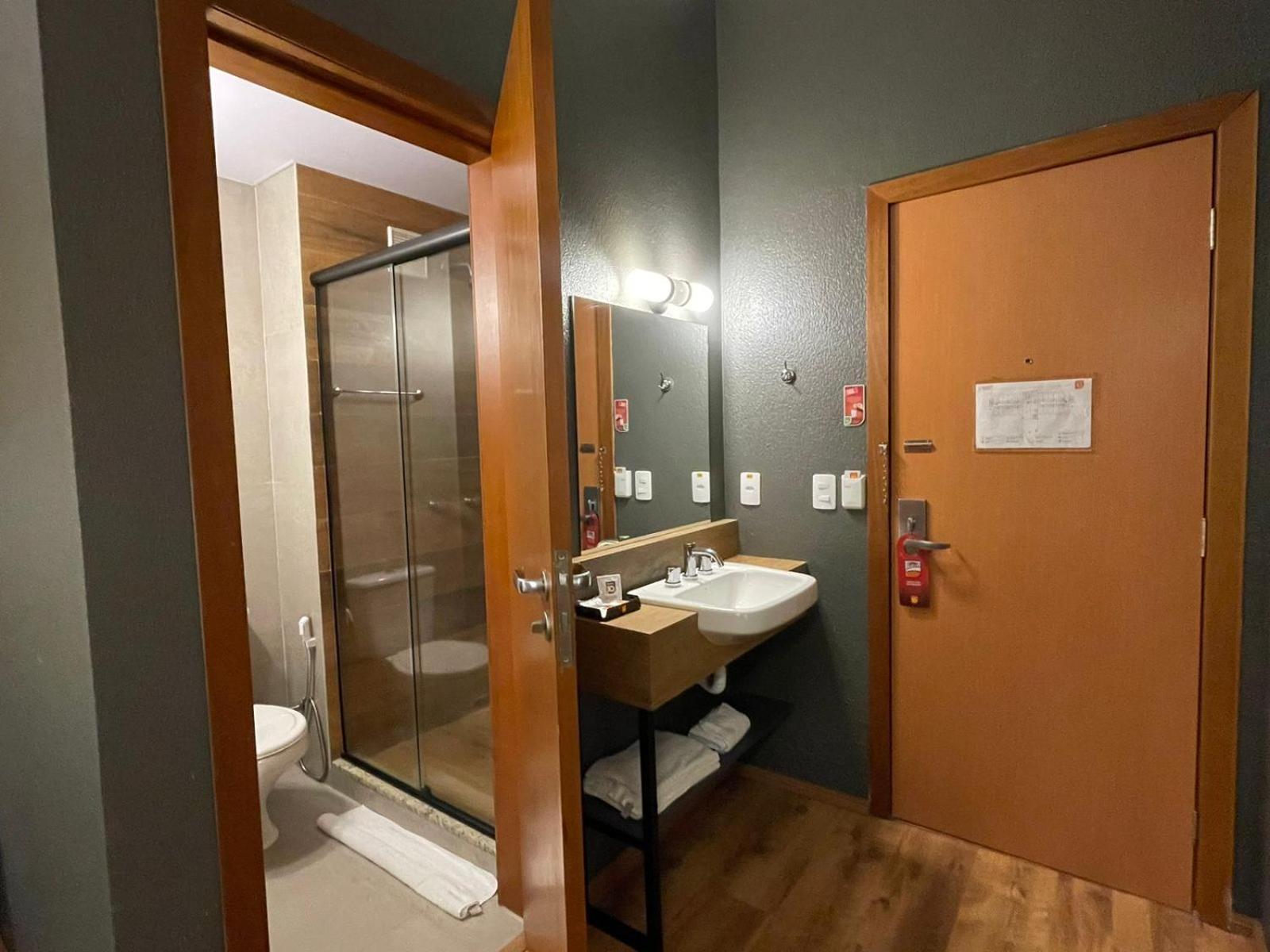 Hotel 10 Joinville Bagian luar foto