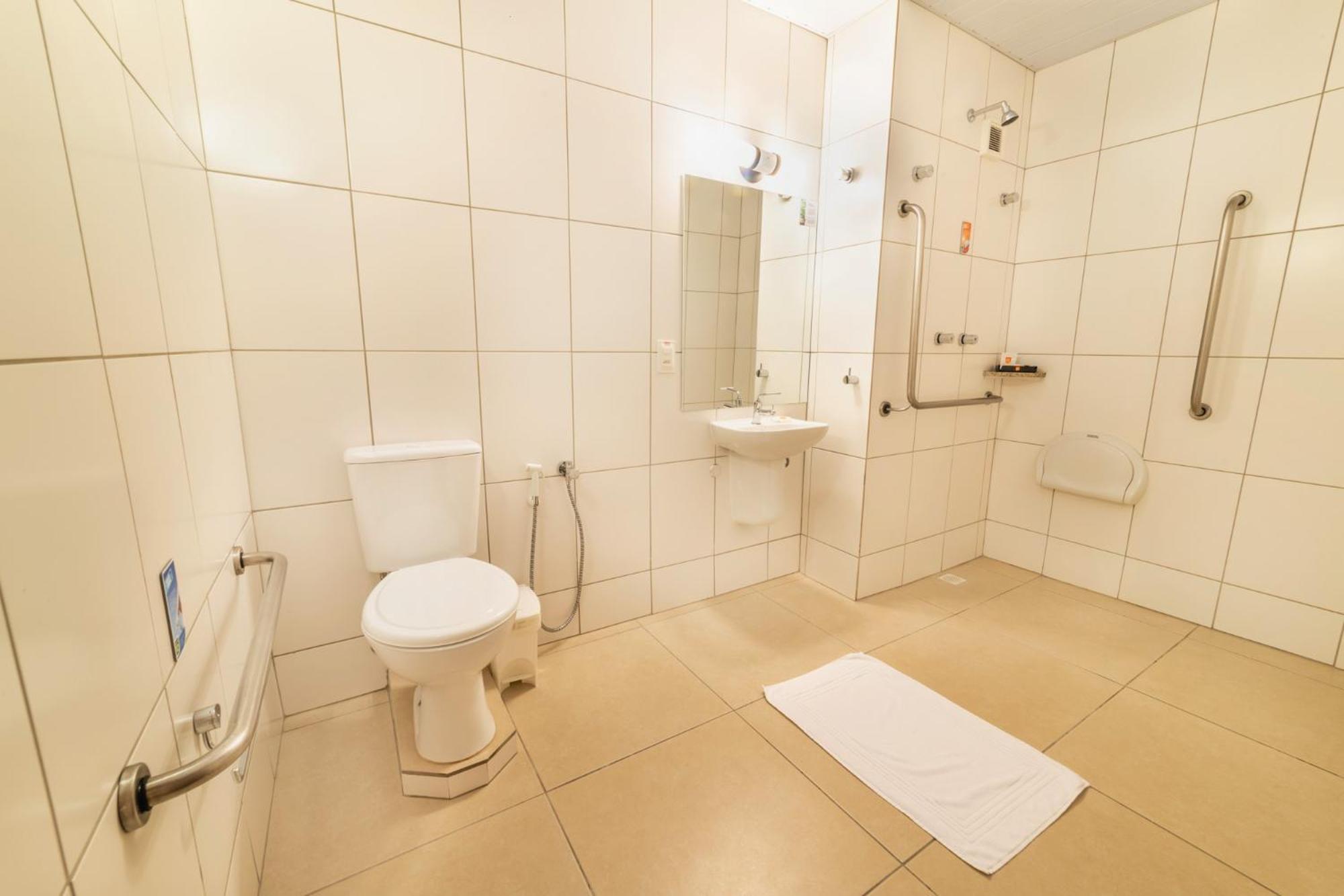 Hotel 10 Joinville Ruang foto