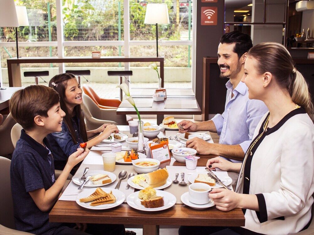 Hotel 10 Joinville Bagian luar foto